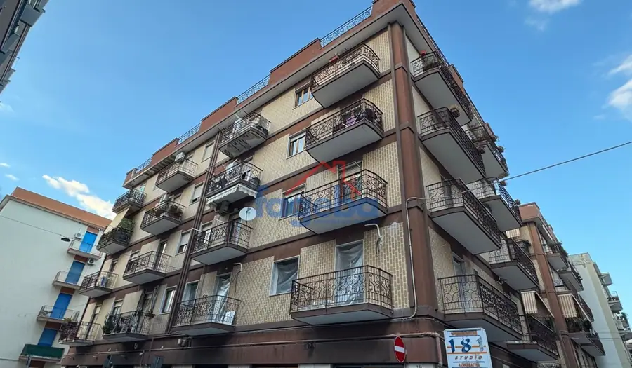 Appartamento ampio in zona centrale — foto 12