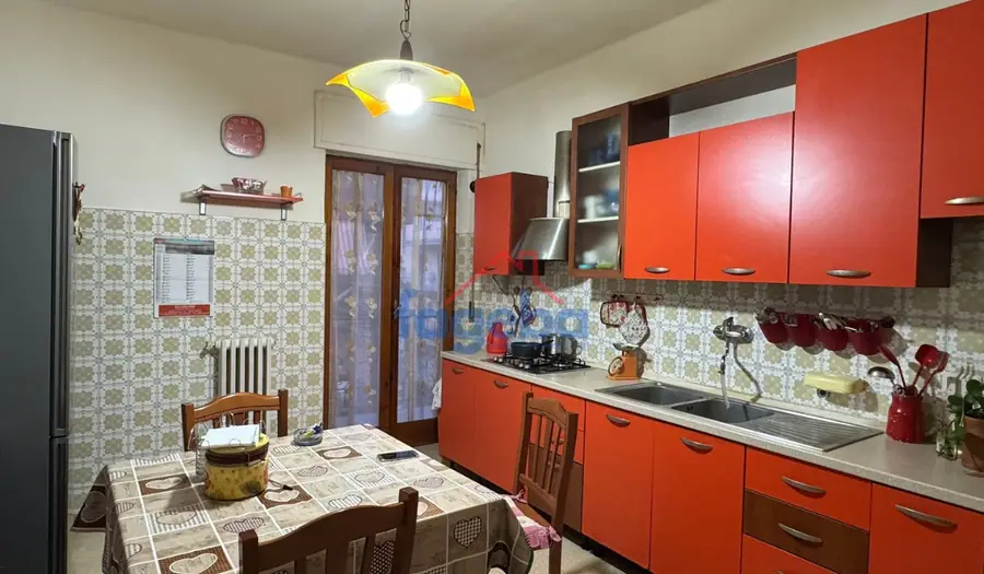 Appartamento ampio in zona centrale, Trani Centro