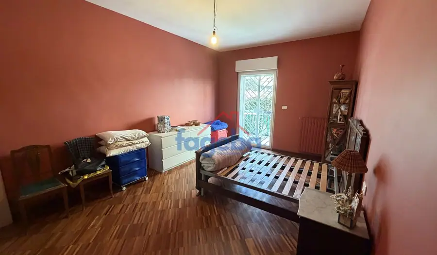 Appartamento con ampio giardino privato — foto 6