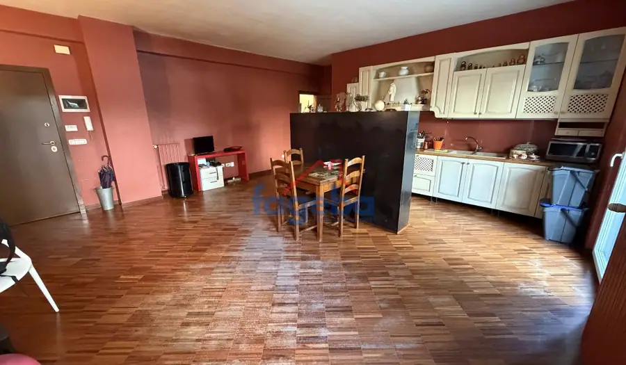 Appartamento con ampio giardino privato — foto 17