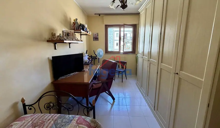 Appartamento con doppia esposizione — foto 11