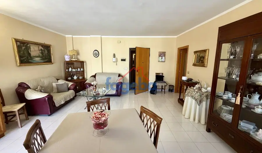 Appartamento con doppia esposizione — foto 19