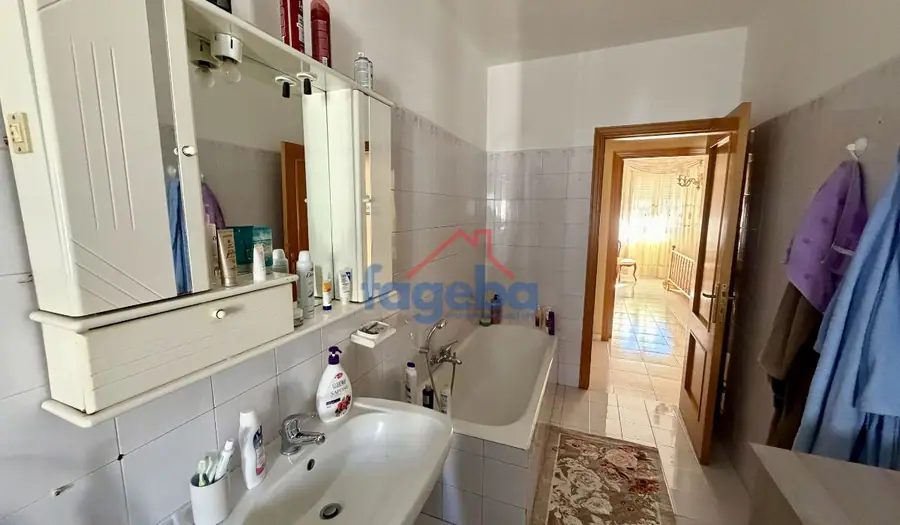 Appartamento con doppia esposizione — foto 13