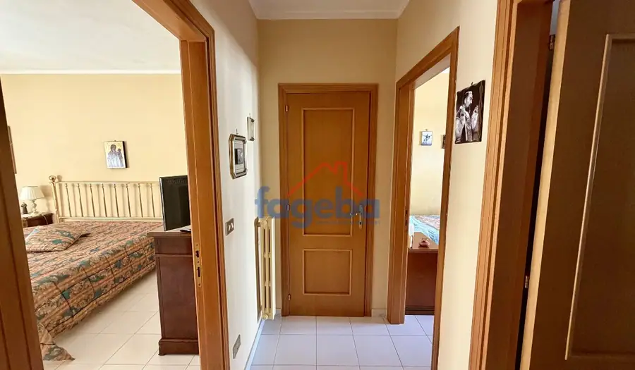 Appartamento con doppia esposizione — foto 14