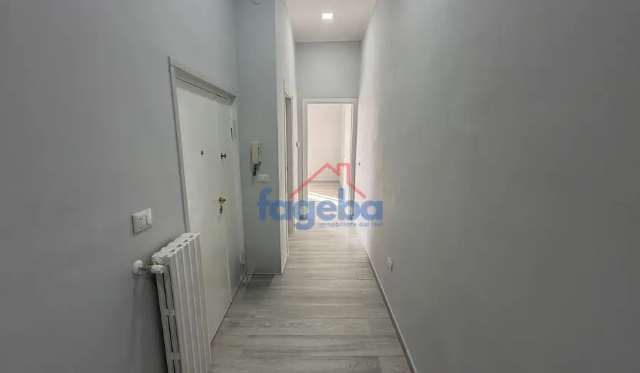Appartamento con terrazzo privato, Trani Centro