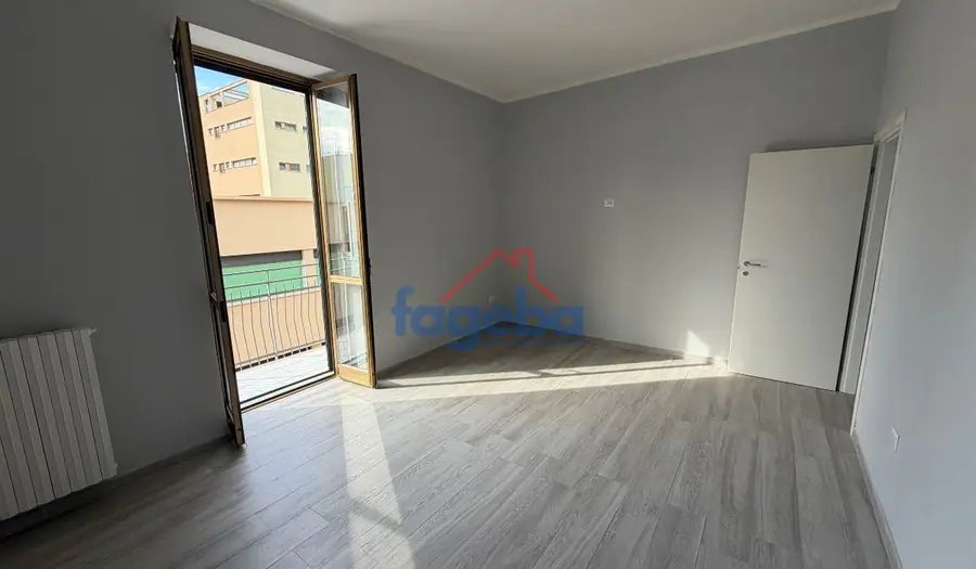 Appartamento con terrazzo privato — foto 10