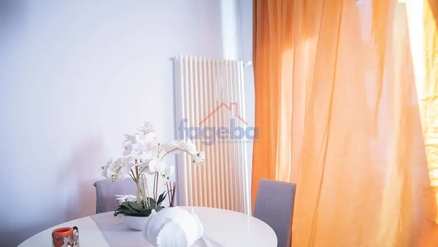 Appartamento ristrutturato con terrazza privata — foto 30