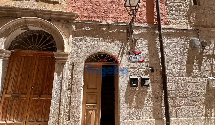 Bilocale in centro storico — foto 12