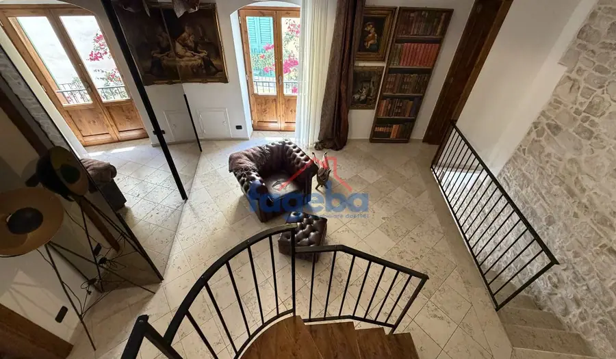 Palazzina indipendente — foto 17