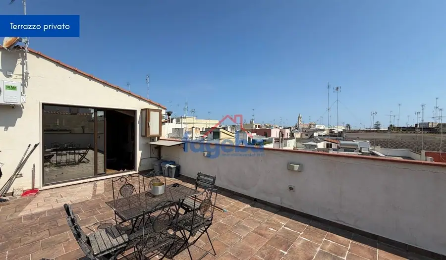 Palazzina indipendente in zona centrale — foto 38