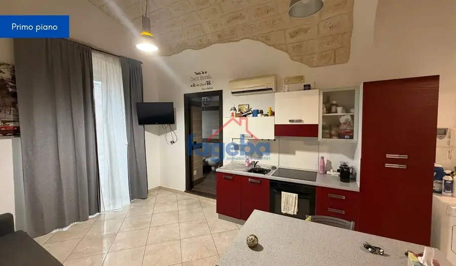Palazzina indipendente in zona centrale — foto 7