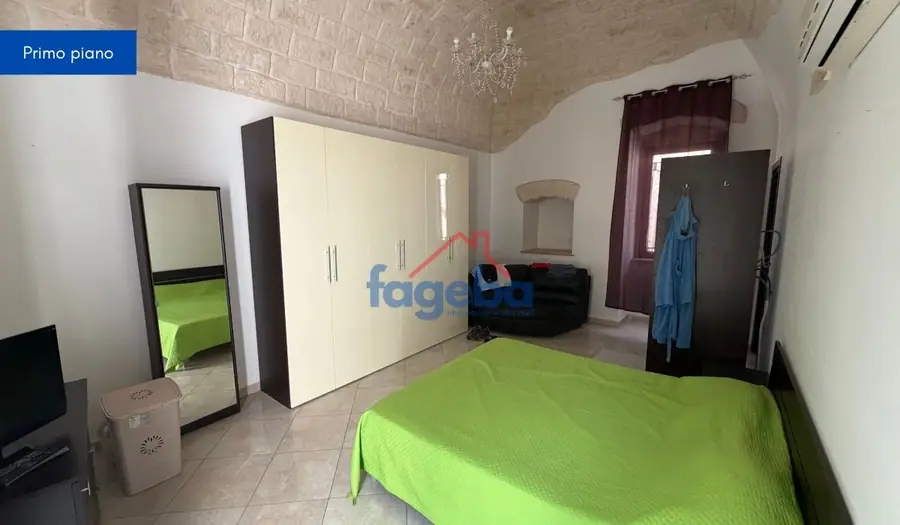 Palazzina indipendente in zona centrale — foto 43