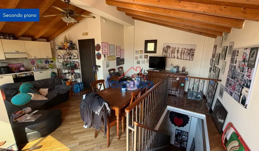 Palazzina indipendente in zona centrale — foto 40