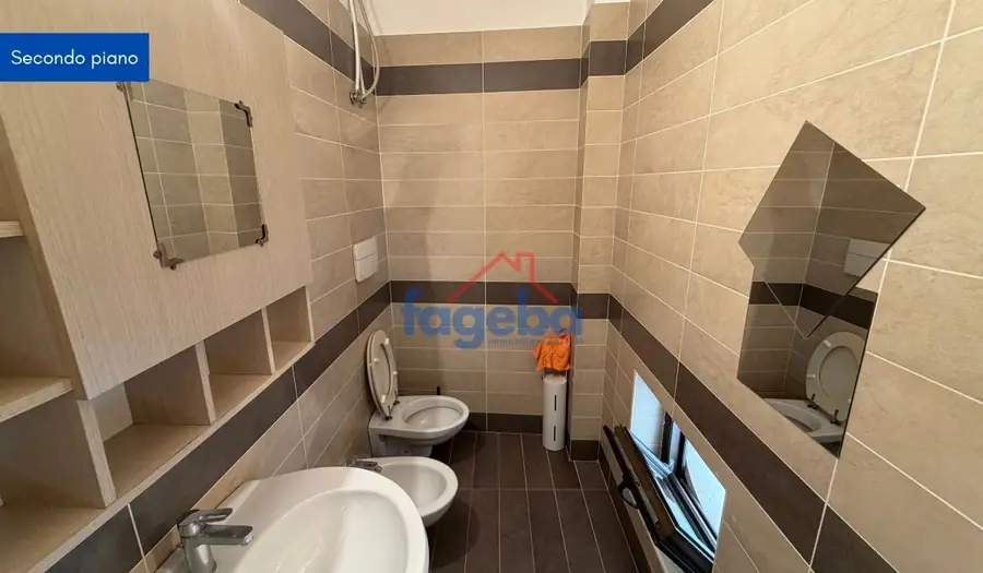 Palazzina indipendente in zona centrale — foto 20